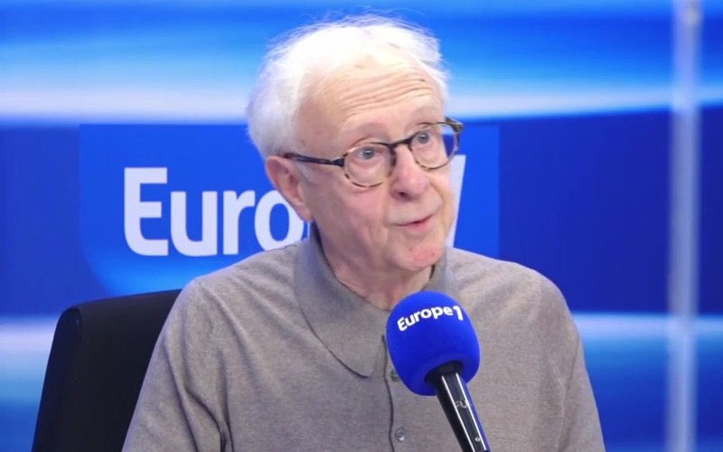 Anne_deProvence's tweet photo. Je salue le courage de cet homme, outre un brillant philosophe normalien #PierreManent , qui a défrayé lachronique dernièrement! Il est non seulement visionnaire mais très réaliste!
« La pression est telle qu’il faut prendre des décisions concernant le nombre de musulmans en Europe. Il ne peut pas croître au rythme actuel sinon nous irons au-devant de drames qu’aucune version de la laïcité ne permettra de maitriser »
À l’aube de la prise de pouvoir de ceux qui se font appeler « rebelles pour la liberté » en Syrie 🇸🇾, il ne croyait pas si bien dire! Leur leader n’est autre qu’un dangereux islamiste ; bien entendu, cela va de soi que la gauche réunie voit d’un bon œil ce coup d’état pour alimenter leur fond de commerce électoral à base d’immigration et d’asile politique..,sauf que la France et l’Occident sont envahis de ces pseudos réfugiés qui sont des bombes à retardement pour nos démocraties et notre identité.