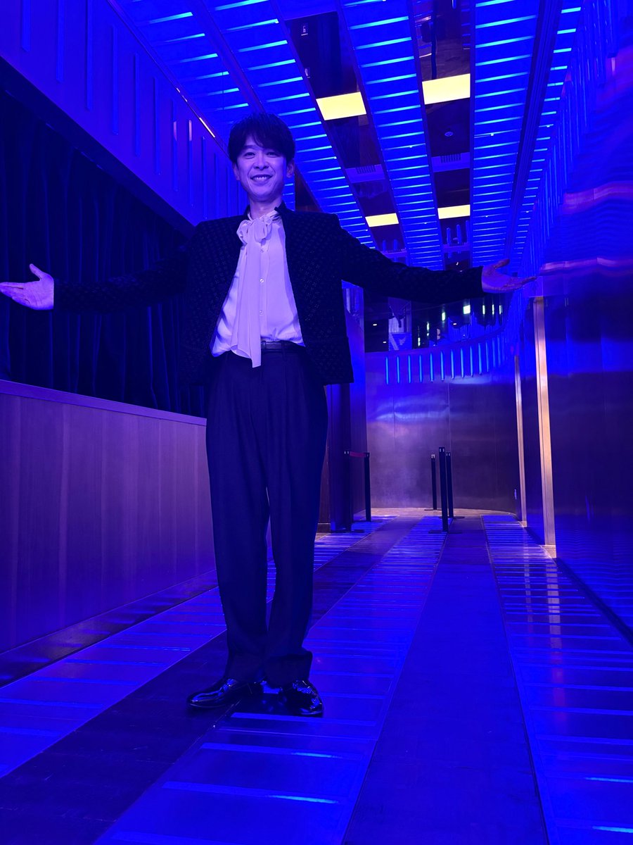 20thCentury_SIN's tweet photo. ソロLive 
Billboard Live TOKYO

お客様と共に素敵な時間を過ごす事が
出来ました。
後輩の誠也も遊びに来てくれて
リラックスして楽しめました。

皆さんありがとうございました！
そしていつかまた！
#どーぞ

坂本

#20thCentury
#トニセン
#末澤誠也 https://t.co/2nMJa5EB1S