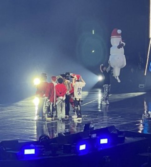 bemyybbh's tweet photo. หนูมีเพื่อนแต่หนูเล่นคนเดียว https://t.co/6ta2TBgEkt