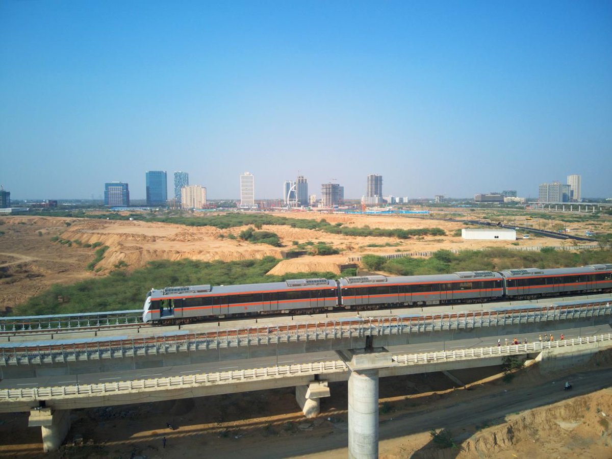 RailAnalysis's tweet image. Enhancing #Connectivity: #GMRC extends #AhmedabadMetro services to Thaltej Gam

Read more...railanalysis.in/rail-news/enha…

#Metro #Electrical #Construction #Corridor #Development #Electronic #GujaratMetro #Infrastructure #Planning #Design #Stations #Project