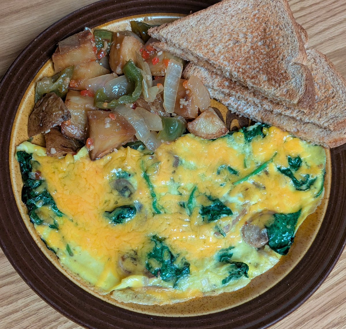 recipesallkinds's tweet photo. Spinach, Mushroom, Onion &amp; Cheese Omelette, Potatoes O'Brien, Wheat Toast 

#allkindsofrecipes #testkitchen #spinachmushroomonioncheeseomlette #spinachmushroomonion #cheeseomelette #veggieomelette #omelette #eggs #spinach #mushrooms #onion #cheese #potatoesobrien #wheattoast https://t.co/rgzqmz90ZX