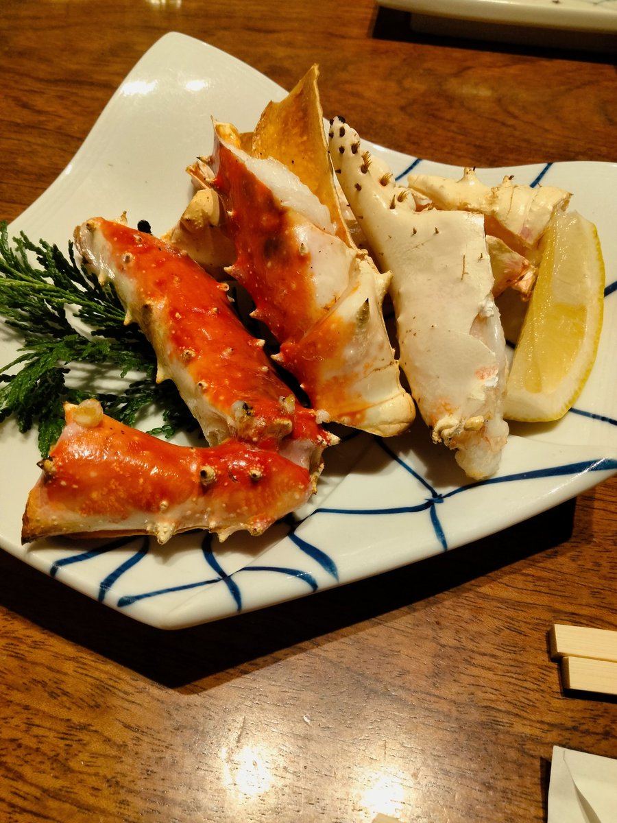 H2741_sp's tweet photo. お姉ちゃんありがとう
誕生日プレゼントめっちゃ美味しいです🤤 https://t.co/GDAG1dCmmk