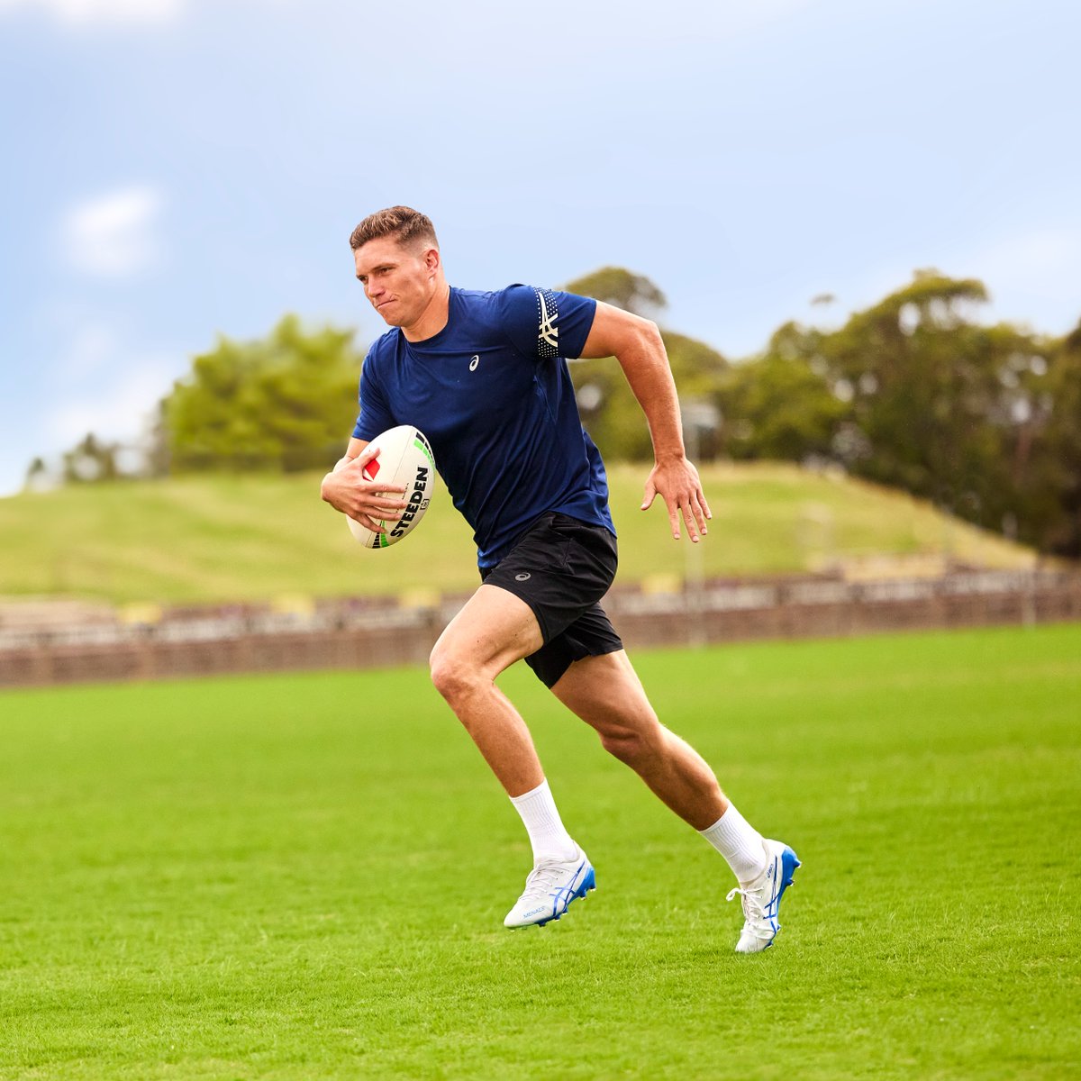 ASICS Australia tweet media