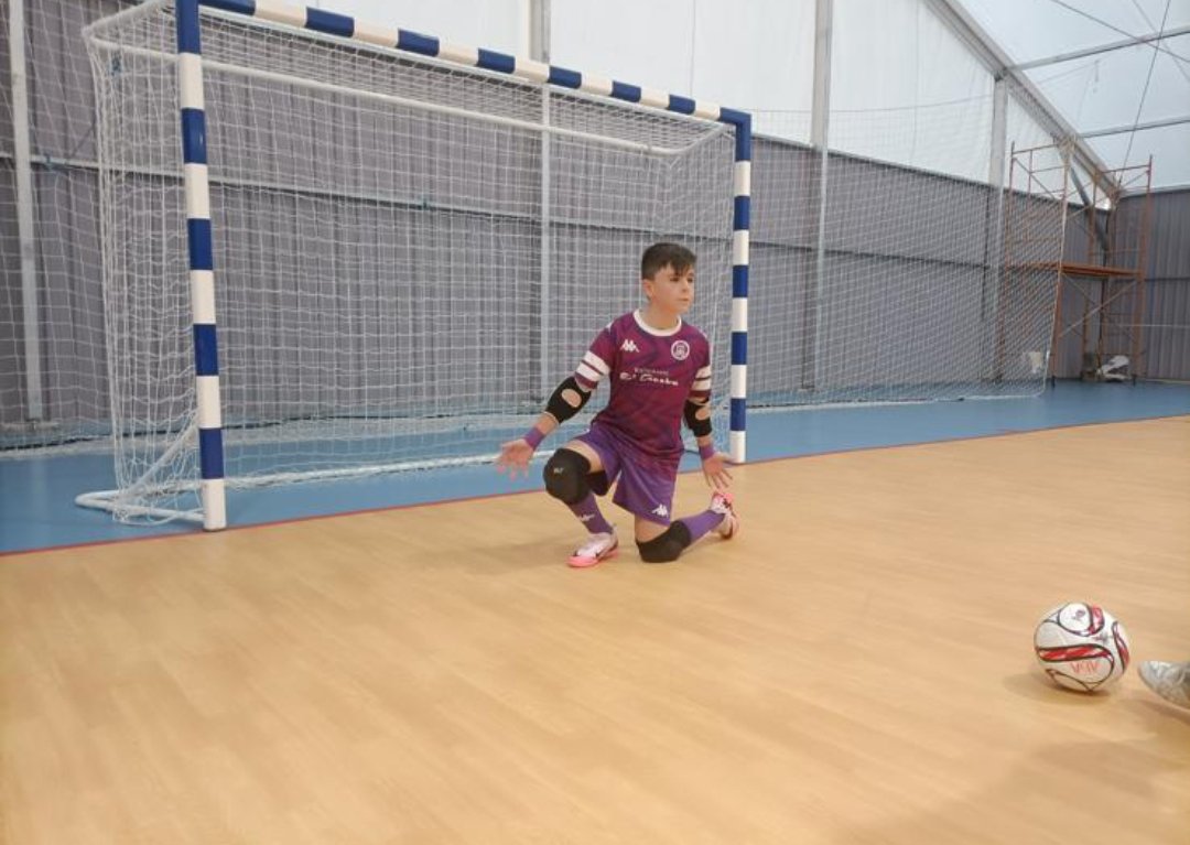 Escuela Porter@s Ad Alcorcón FS (@escporteroadafs) on Twitter photo LUNES ⚽🙌🥅
"Lo que no sabías de nuestro Portero..." |
👥 PEDRO FERNÁNDEZ. ⚽🙌🥅
Nuestro Portero Alevín Federado 💪🥇
Vamos a conocerle un poco mejor...🎦
<a href="/ADAlcorconFS/">AD Alcorcón FS 2024 / 2025</a>
<a href="/ADAlcorconFSF/">A.D. Alcorcón F.S.F.</a> LUNES ⚽🙌🥅
"Lo que no sabías de nuestro Portero..." |
👥 PEDRO FERNÁNDEZ. ⚽🙌🥅
Nuestro Portero Alevín Federado 💪🥇
Vamos a conocerle un poco mejor...🎦
<a href="/ADAlcorconFS/">AD Alcorcón FS 2024 / 2025</a>
<a href="/ADAlcorconFSF/">A.D. Alcorcón F.S.F.</a>