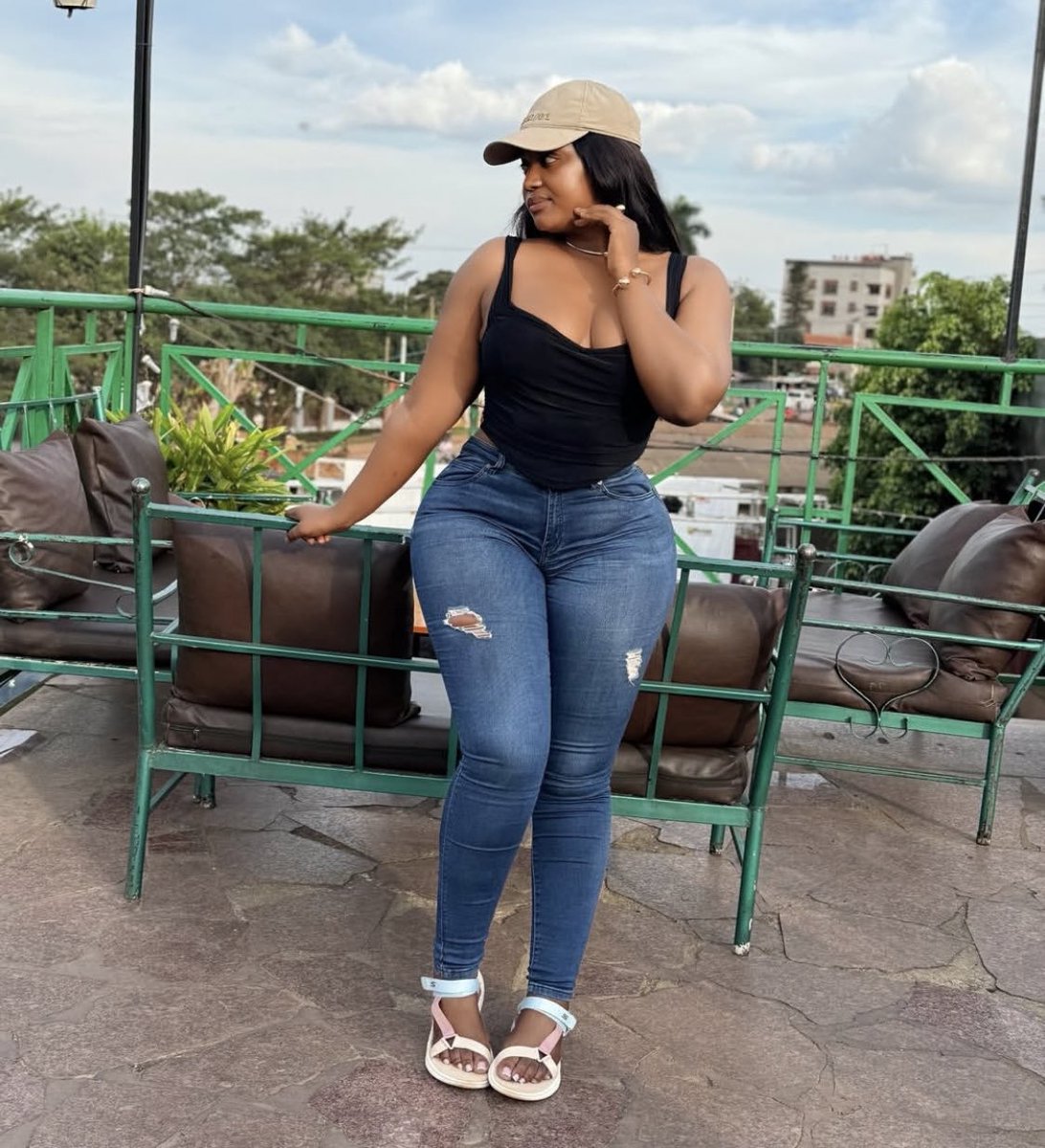 DamellaAD's tweet photo. Good morning fam
Follow for a fb🥰 https://t.co/0tmapZz2fg