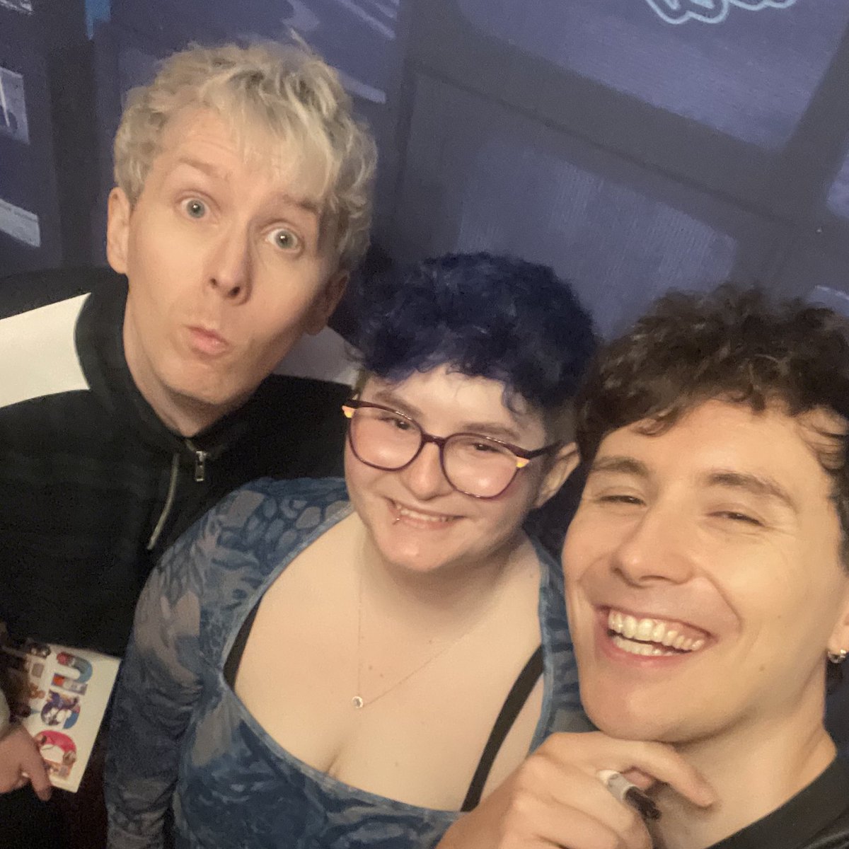 luke ◡̈ tweet media