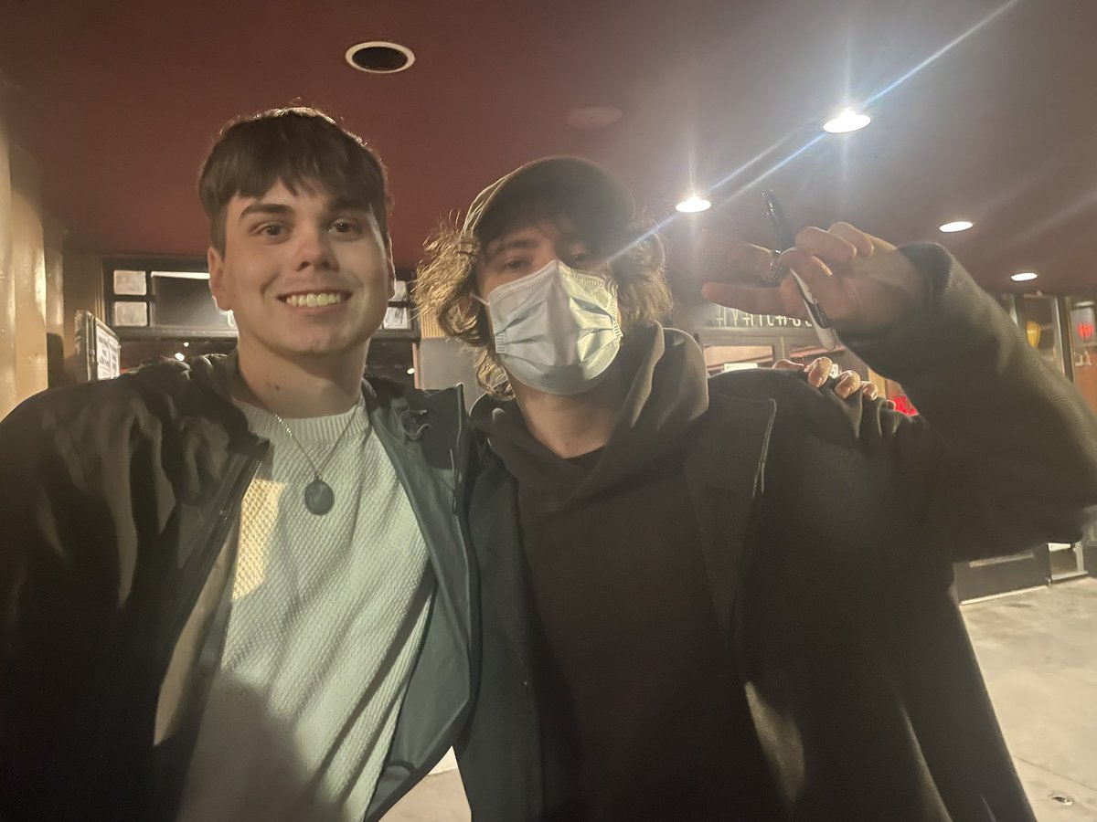 BarrBoobob's tweet photo. Who ever said don’t meet your heroes? @Quadeca thanks for signing the haunt you mask https://t.co/em66WBJlOB