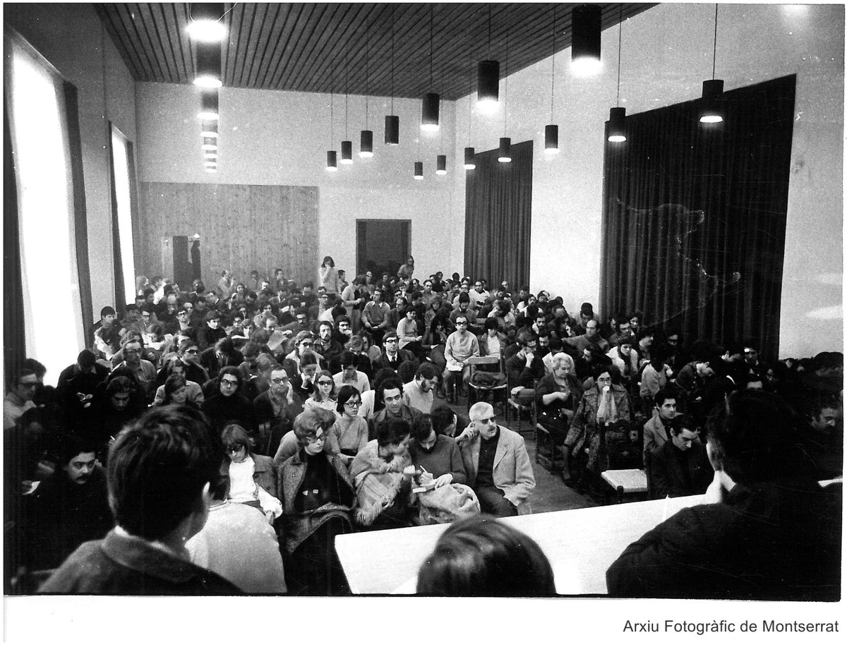 MemoriaCat_Edu's tweet photo. Fem memòria... la Tancada de 300 intel·lectuals a Montserrat, desembre de 1970
 https://t.co/gZ31pU5pxa
@MemoriaCat @montserratinfo https://t.co/XOLERE2x7m