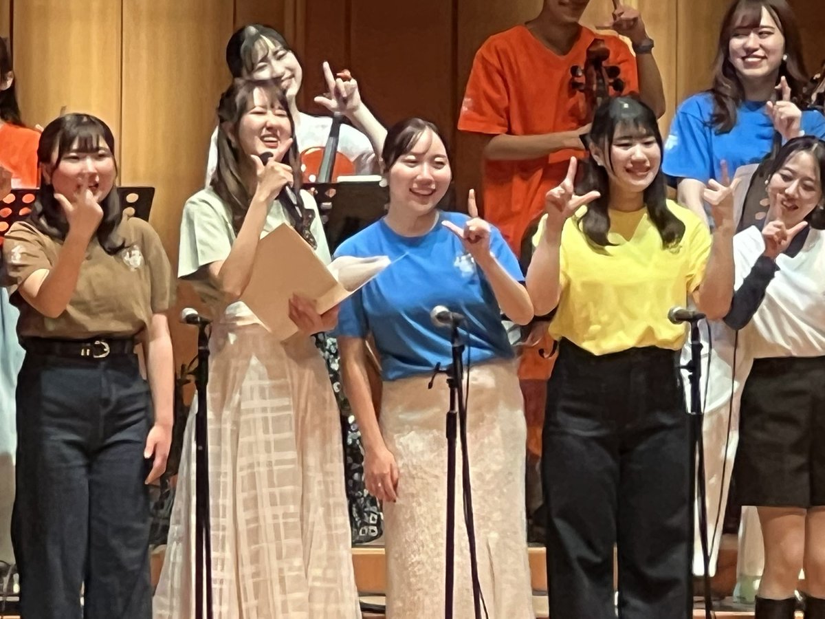SeaSummer0501's tweet photo. 人生の中で５本指に入る🥰
心の底から感動した経験💫💫
自分を強運だと思わずにいられない💪💪
感動をありがとう、凄すぎるパフォーマンス軍団🎙️
#JPOPやろうよ https://t.co/bX8i6lfKLH