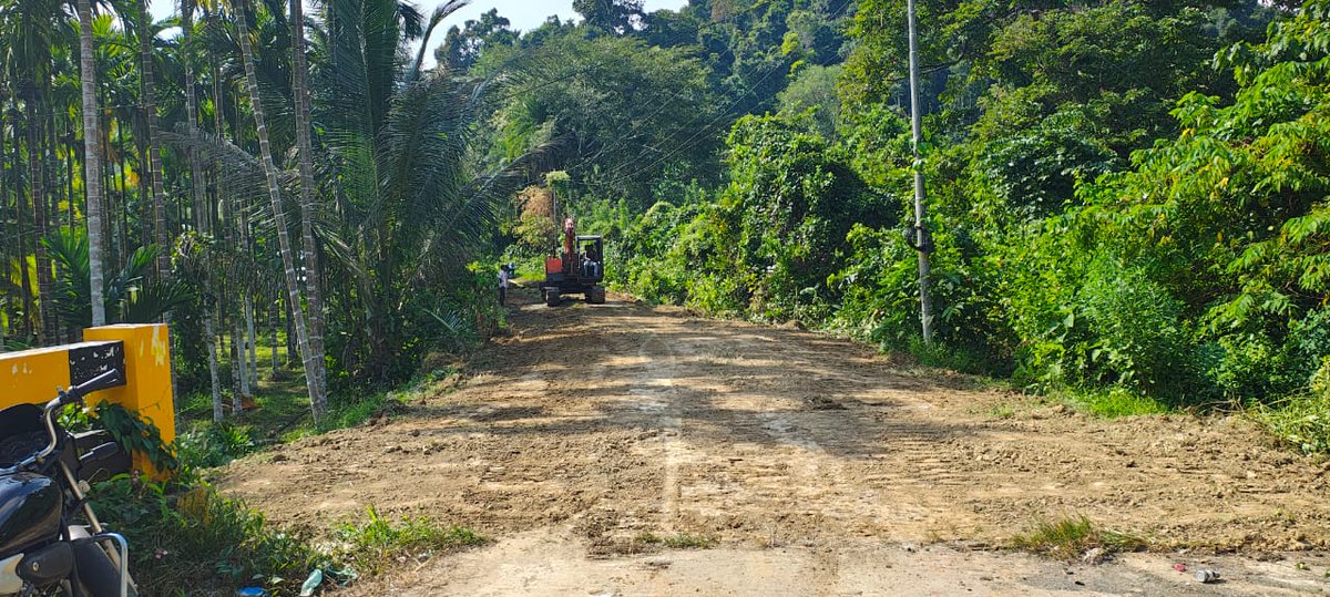 er_mitun's tweet photo. #GoodNews
#Thankfull2 @BishnuPadaRay12
@Andaman_Admin @EngineersAPWD
After several yrs of continuous efforts by #UnitedGPRamnagarTeam
#PMGSY2 work successfully started on ground reality
This will be great relief for the villagers of Ramnagar and connect all corner of village https://t.co/oK2V4EfoV2