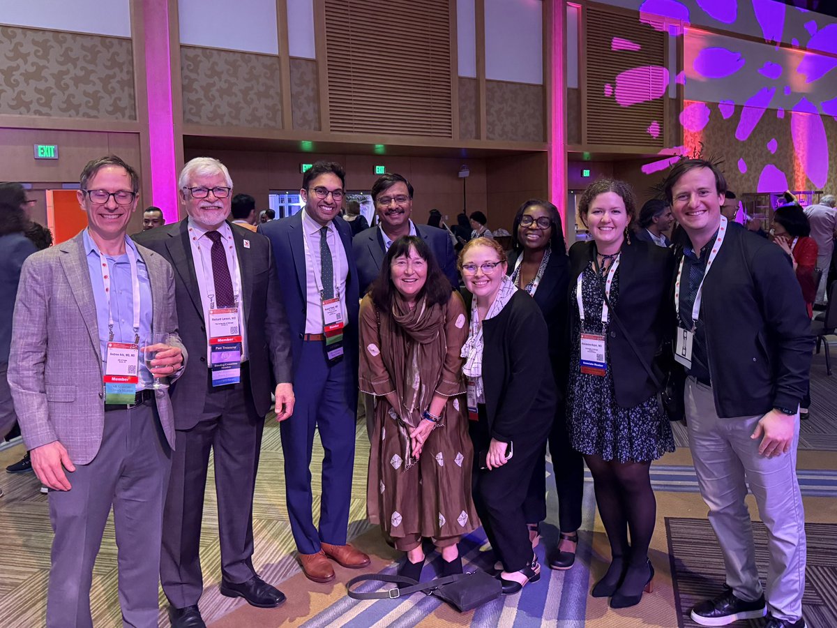Great faculty, fellow, and alum pic at the #ASH24 presidential reception!