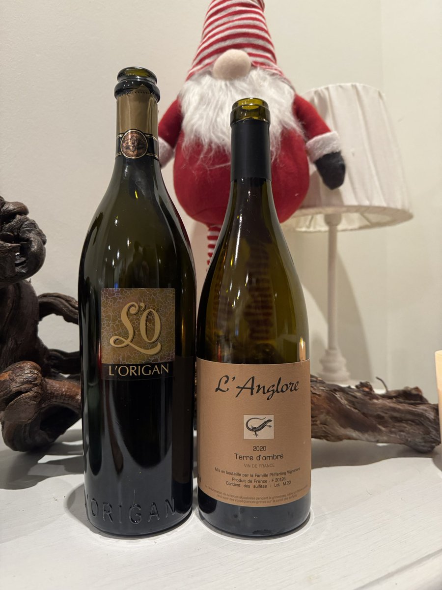 gardenia_nala's tweet photo. L’🖤
•
Dos vinos con un estilo único
•
#lorigan #langlore #vinosdeldia https://t.co/oaqzRblfYH