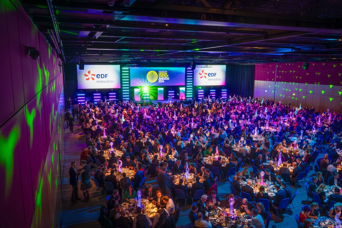 Montrose Port (@montrose_port) on Twitter photo We won the #CarbonReduction Award at #SGEA2024! π
A huge thank you to our amazing partners at Plug! Our #shorepower facility, Plug Montrose, was key to this recognition at the UKβs top #greenenergy event. πβ‘
Thank you <a href="/ScotRenew/">Scottish Renewables</a> for organising a fantastic evening. β¨ We won the #CarbonReduction Award at #SGEA2024! π
A huge thank you to our amazing partners at Plug! Our #shorepower facility, Plug Montrose, was key to this recognition at the UKβs top #greenenergy event. πβ‘
Thank you <a href="/ScotRenew/">Scottish Renewables</a> for organising a fantastic evening. β¨
