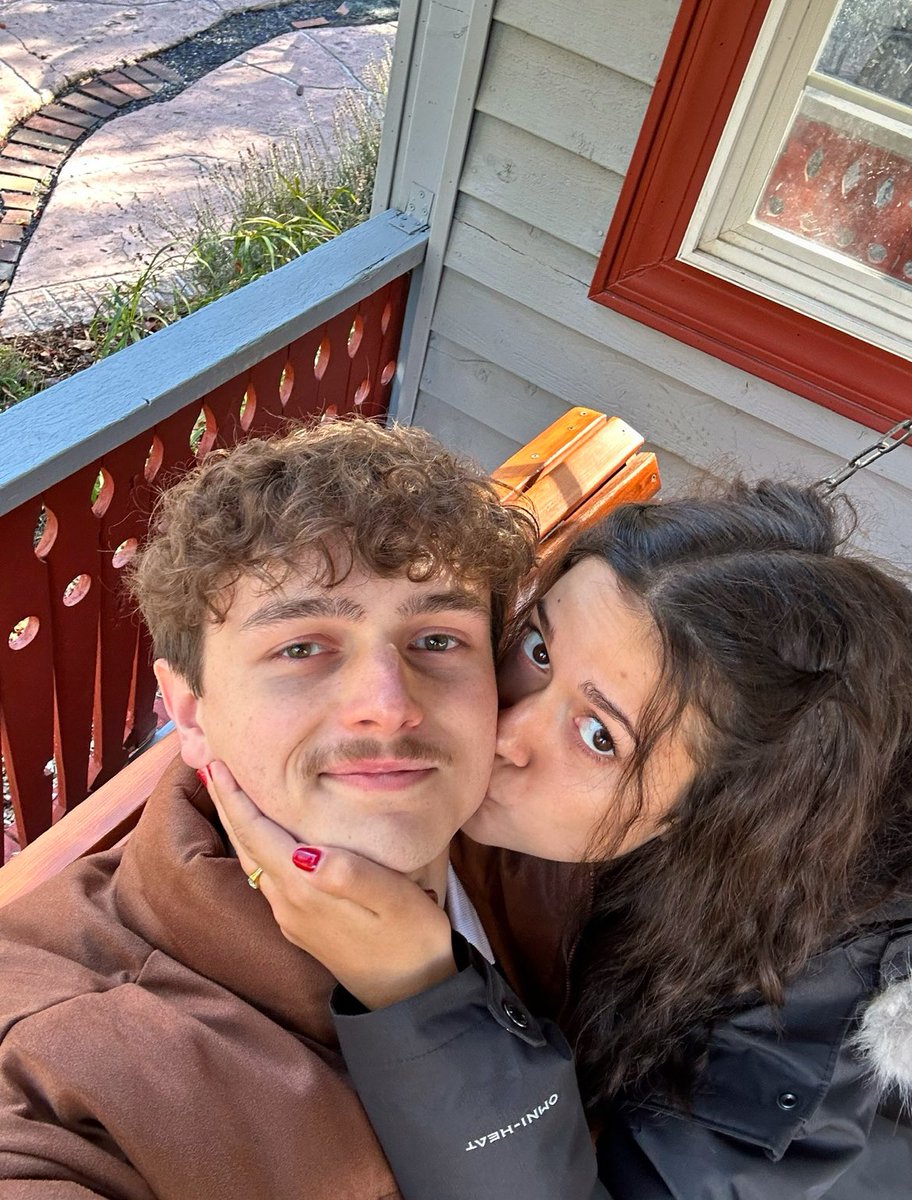 JadeDisguised's tweet photo. I really love @BradenDisguised 🤍 5 months down, one eternity to go! https://t.co/g3oMu7pOyO