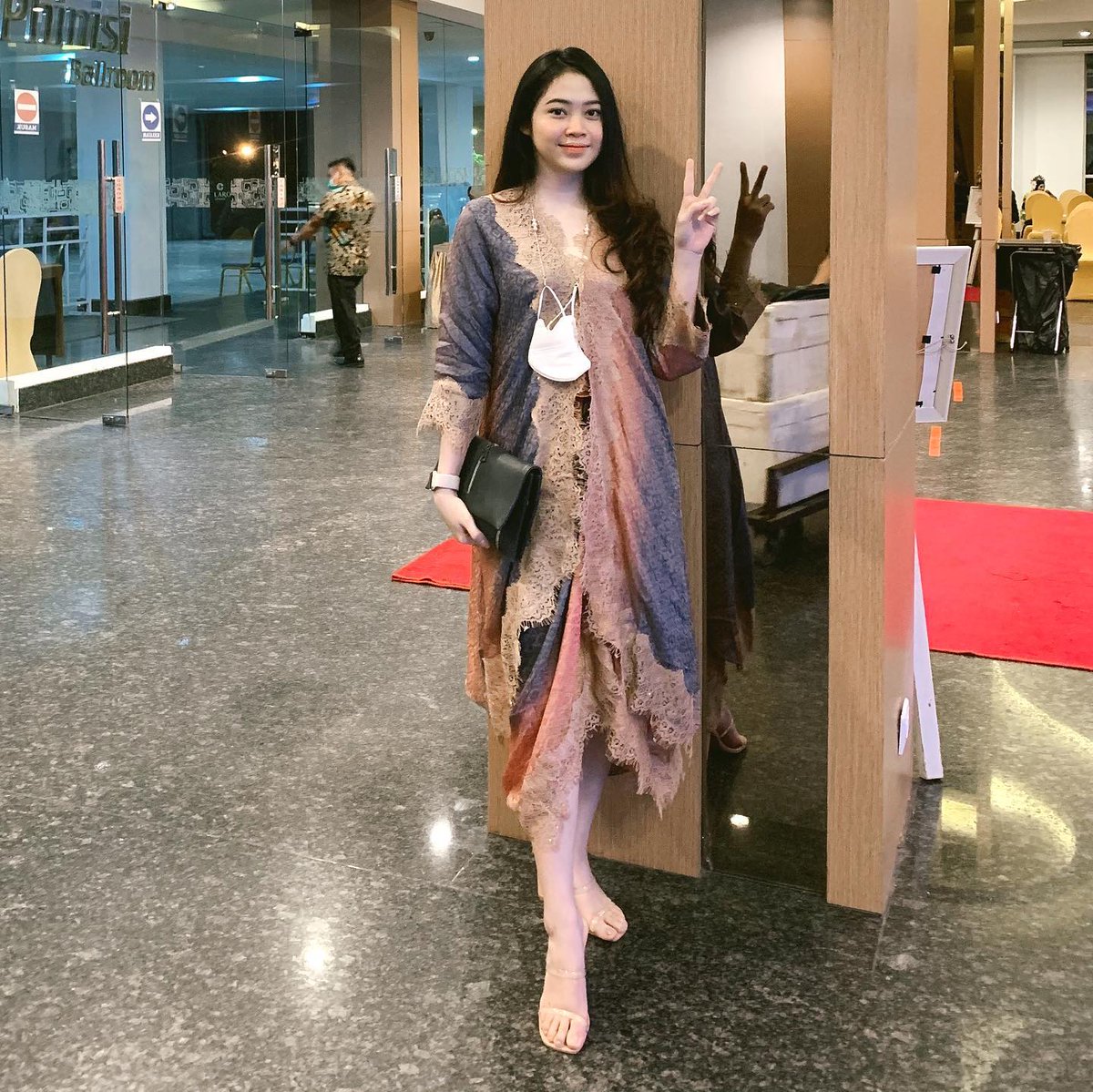 Hay gays,peace✌️