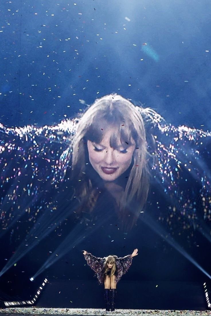 Taylor Swift FR tweet media