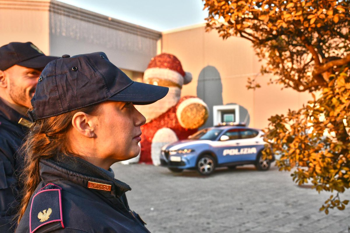 poliziadistato's tweet image. Buongiorno dai poliziotti della questura di Rovigo 
#essercisempre 
#9Dicembre