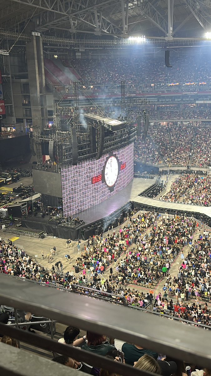 Nicole 🐳 tweet media