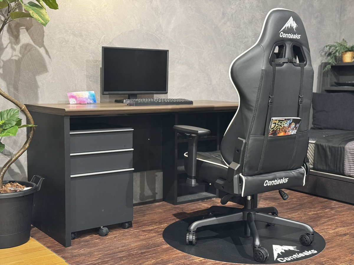 fgcs_gaming's tweet photo. コンティークスのリニューアル製品、ゲーミングチェア【Diablo EVO -ディアブロ エボ-】が、入荷致しました🎉
前面チルト機能搭載の大人気チェアです✨
是非、店頭でお試し下さい☺️

#藤越 #Contieaks #コンティークス #ゲーミングチェア #オフィスチェア #家具 #インテリア https://t.co/eAHY3aUpv0