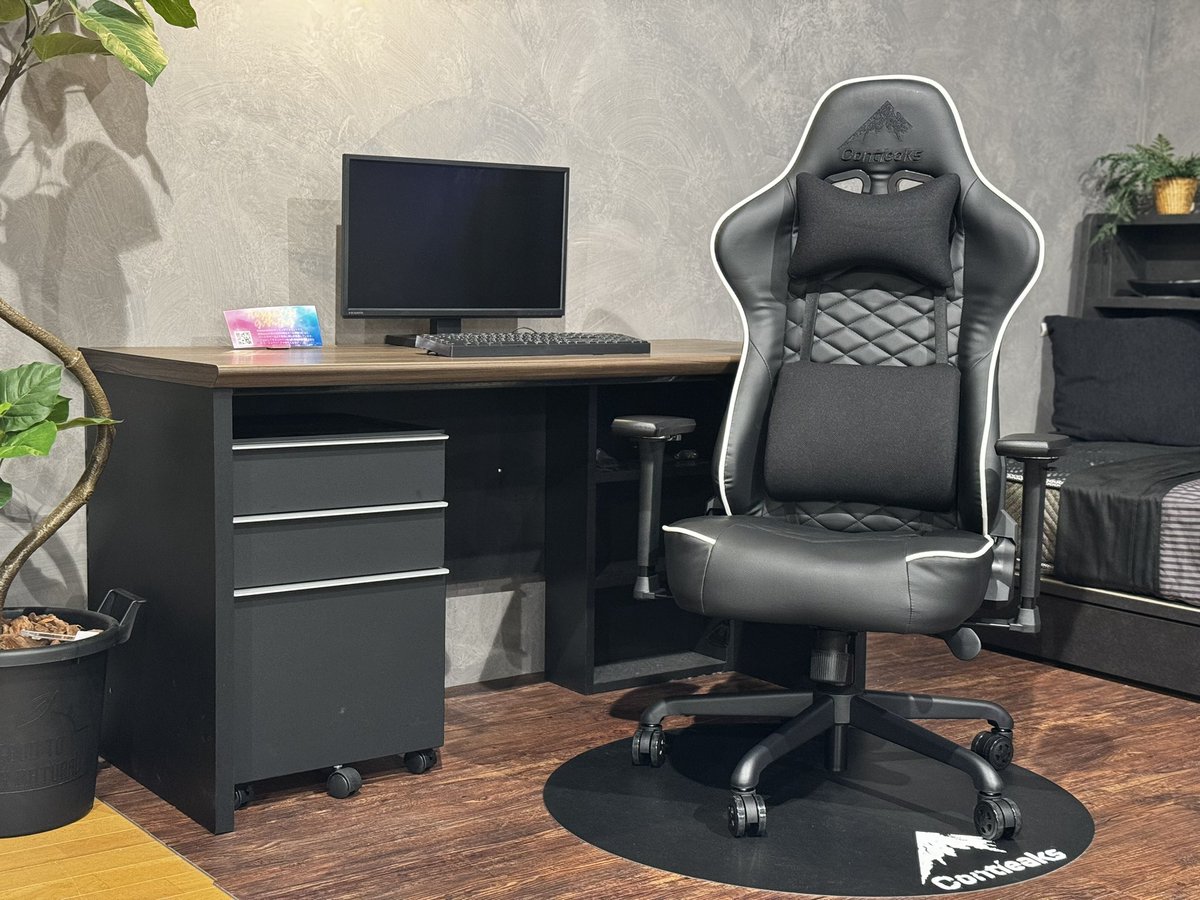 fgcs_gaming's tweet photo. コンティークスのリニューアル製品、ゲーミングチェア【Diablo EVO -ディアブロ エボ-】が、入荷致しました🎉
前面チルト機能搭載の大人気チェアです✨
是非、店頭でお試し下さい☺️

#藤越 #Contieaks #コンティークス #ゲーミングチェア #オフィスチェア #家具 #インテリア https://t.co/eAHY3aUpv0