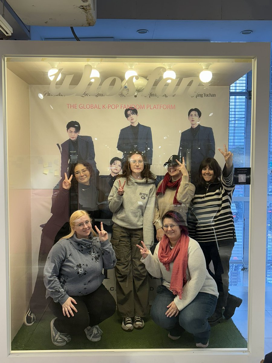 _Dani_mon's tweet photo. A.C.E Piñata Cafe event with Choices 🤍

Thank you for the opportunity to connect with so many Choices 💜

@WhosfanCafe
#A.C.E #후즈팬카페
#WhosfanCafe #WhosfanCafe_Review https://t.co/7TsWXKgGDk