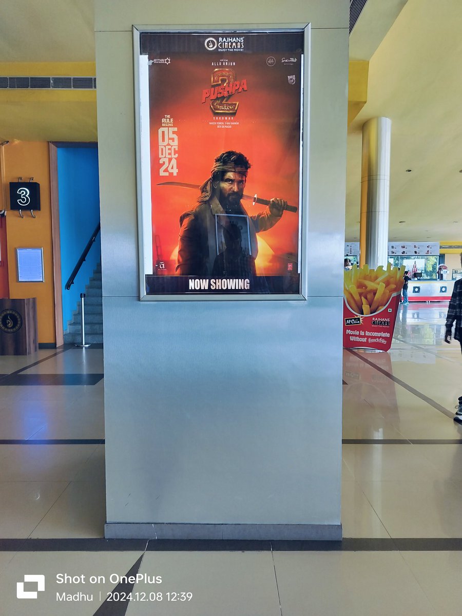 ThokalaMadhusu3's tweet image. Housefull undi lol in north India full craze 🔥🔥🔥
@alluarjun sir Congratulations... I have witnessed that many people loved you by this film...

#Pushpa2TheRule 
#Puspha 
#Pushpa2