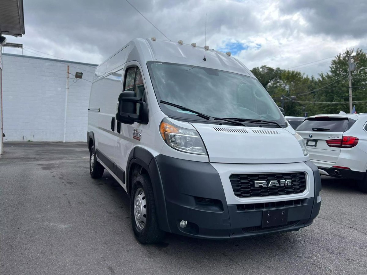 ShowDom215's tweet image. 🚐 2020 RAM ProMaster Cargo Van - Your Business Partner! 🚐

💰 Price: $19,999 | 💲 Financing Available | 111,886 Miles | Clean White Exterior

📦 V6 3.6L Engine | FWD | 3 Doors | Perfect for work &amp;amp; deliveries! Grab this reliable workhorse today! 

#CargoVan #RamProMaster