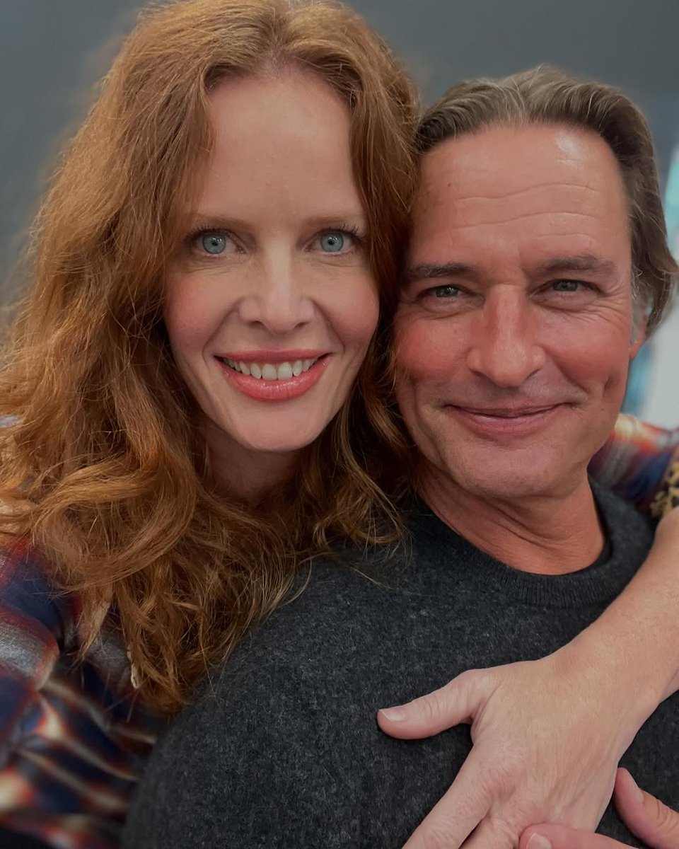 soyemajuarez's tweet photo. Charlotte, Sawyer y Charlie juntos una vez mรกs. #Lost tuvo su mini reuniรณn en la #GermanComicCon con el encuentro de Rebecca Mader, Josh Holloway y Dominic Monaghan. https://t.co/09jXCIuJfv