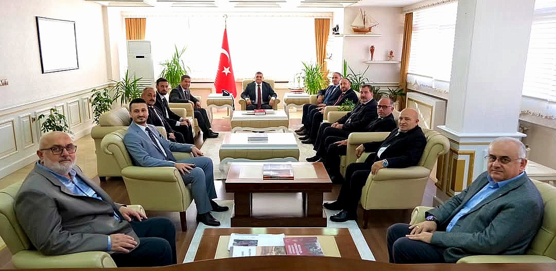 UgurGiresun's tweet photo. AK Parti İlçe Başkanlarımız ile birlikte Sinop Valimiz Sayın Dr. Mustafa Özarslan'a ziyaret gerçekleştirdik.

Sayın Valimize, ilgi ve alakası dolayısıyla teşekkürlerimizi sunuyoruz.
@Akparti #sinop @erkankandemir https://t.co/8ilpv0zchH