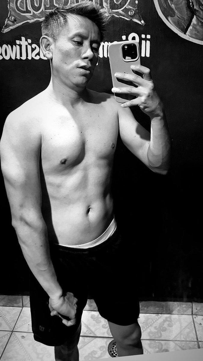 ivanskyvidal's tweet photo. Morning #chudai  #gay ##blackandwhite https://t.co/uJysSwHaJr