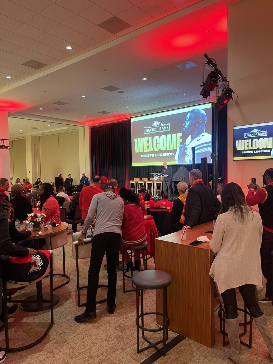 Dezman Moses tweet media