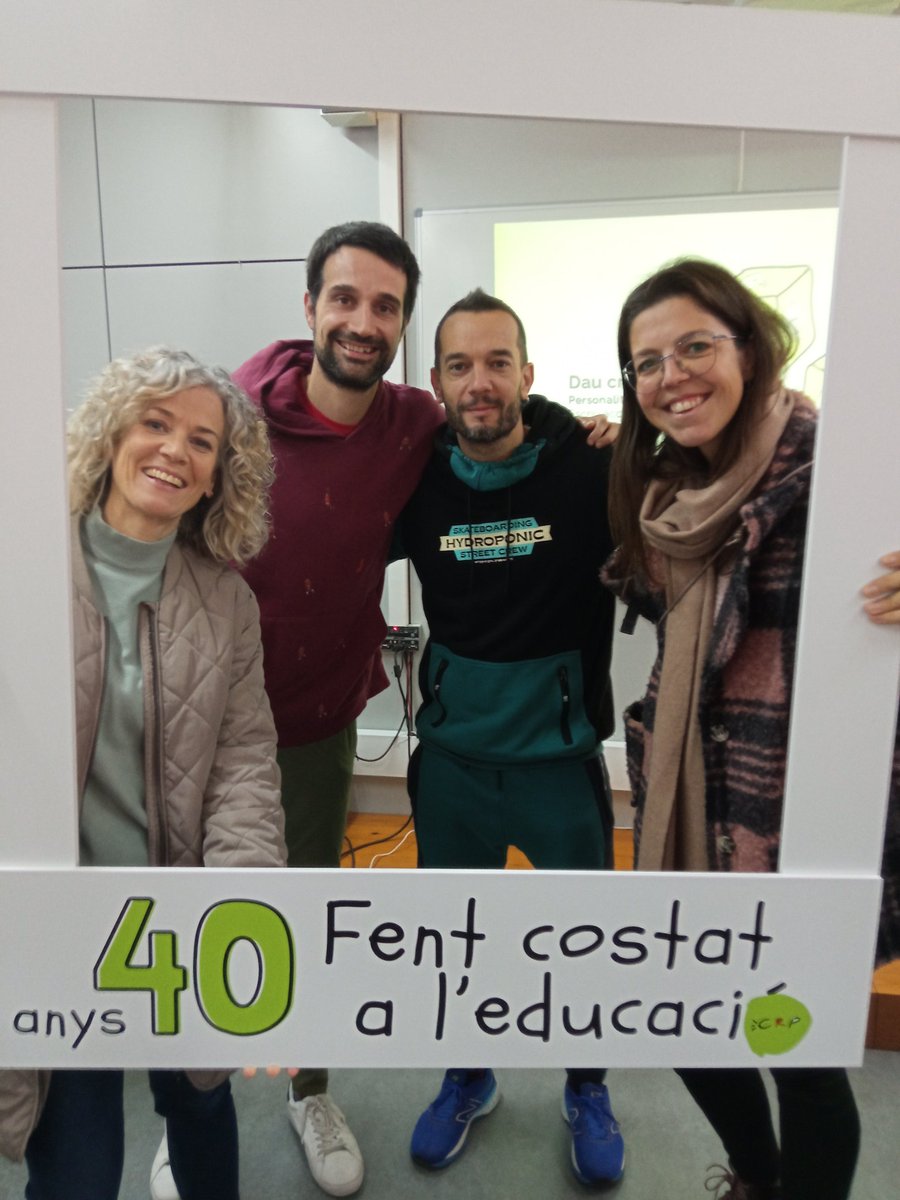 CRP de l'Anoia (@crpanoia) on Twitter photo Eines visuals d'avaluació <a href="/mariabatetr/">maria batet</a> Sessió dinàmica amb caps d'estudis. Seguim celebrant els 40! Gràcies per la implicació.
#benestaremocional_CRPAnoia Eines visuals d'avaluació <a href="/mariabatetr/">maria batet</a> Sessió dinàmica amb caps d'estudis. Seguim celebrant els 40! Gràcies per la implicació.
#benestaremocional_CRPAnoia
