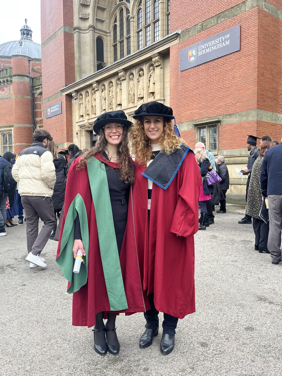 Julie Rayes tweet media