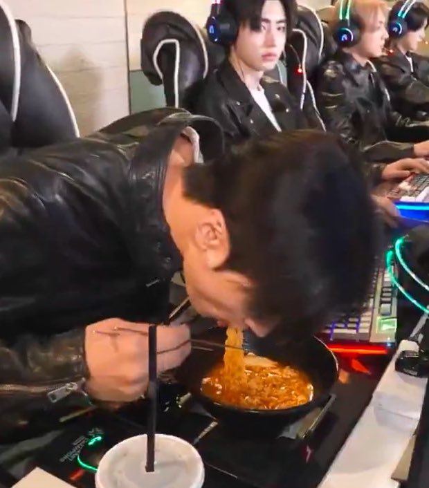 dapeachx's tweet image. 55555555555555555555555555555555555555555555555555555555555555