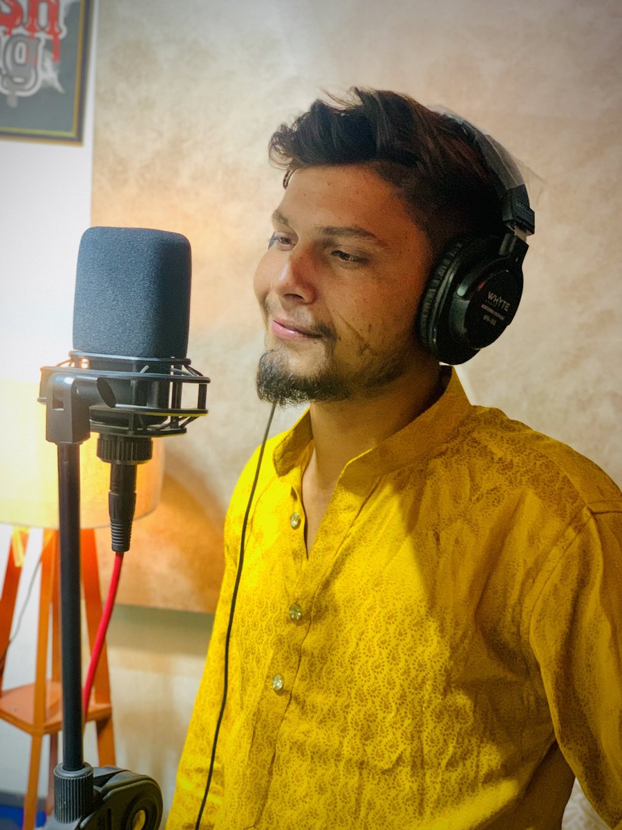 JeetJaicker's tweet photo. Radha Rani Song Releasing on 25 December 

#Bitcoin #LingOrm #radharani #Radha #radhakrishnalove #vradavan #jeejaicker https://t.co/EIhMg9vVkk