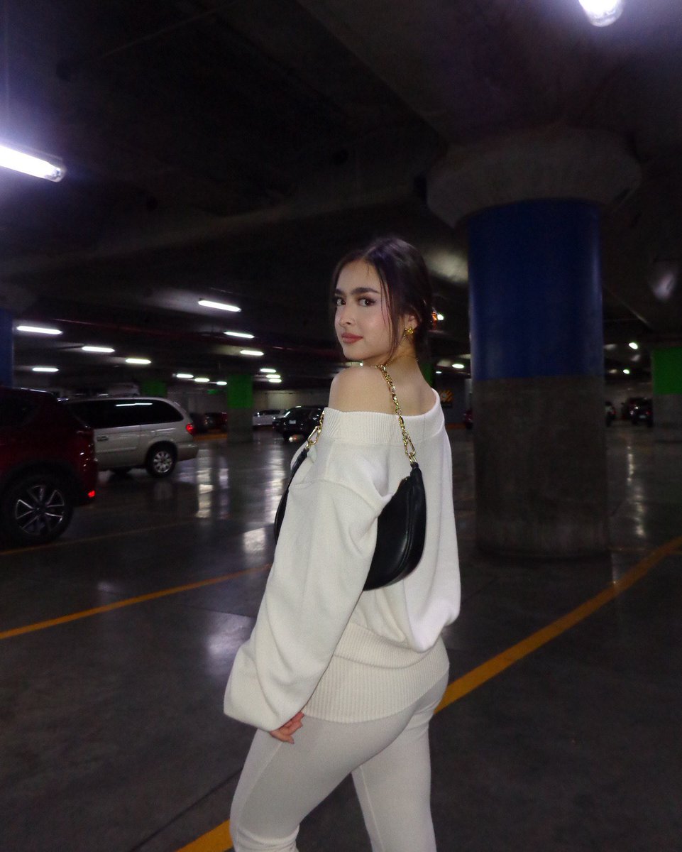 𝑬𝑳𝑳𝒀 🇦🇷🧛‍♀️ tweet media