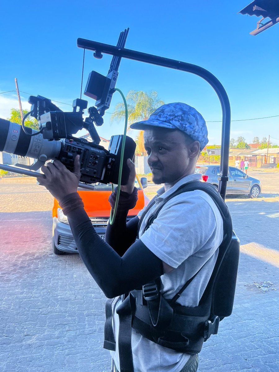 ShiluvaFilm's tweet photo. Behind every stunning frame is the vision and talent of an incredible DOP! Huge thanks to @lebomoabi for bringing unparalleled creativity and artistry to our latest project.#FilmProduction #MrDirActor #ShiluvaFilmStudios https://t.co/LvuMtzz3Q7