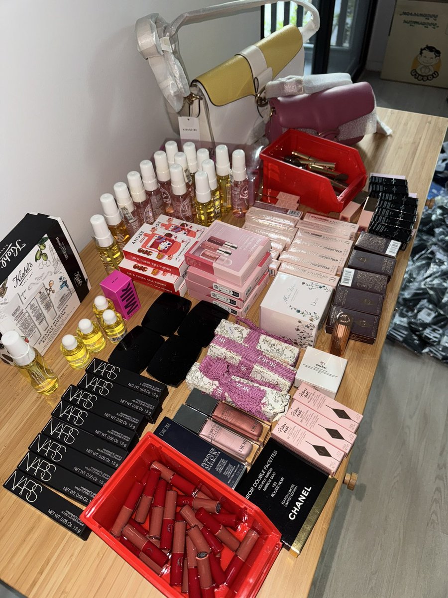 ลิปซี่ของพร้อมส่ง ✨🌷 tweet media