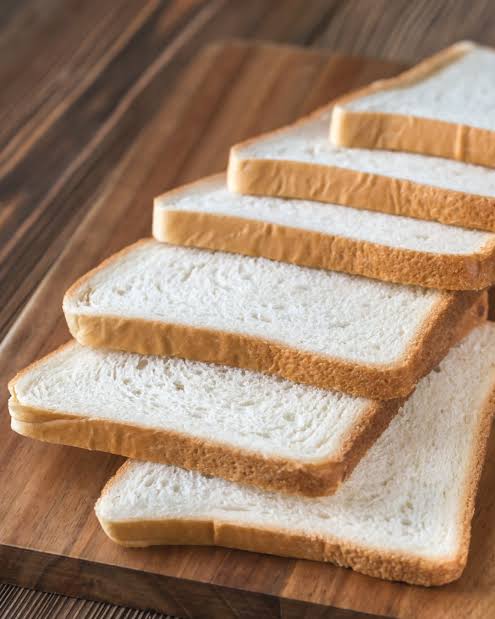 CultChron's tweet photo. A Thread of Some Surprising Things That Are Older Than Other Things 🧵

Lal Bahadur Shastri was born before the invention of sliced bread. https://t.co/B4tfNtd2Od