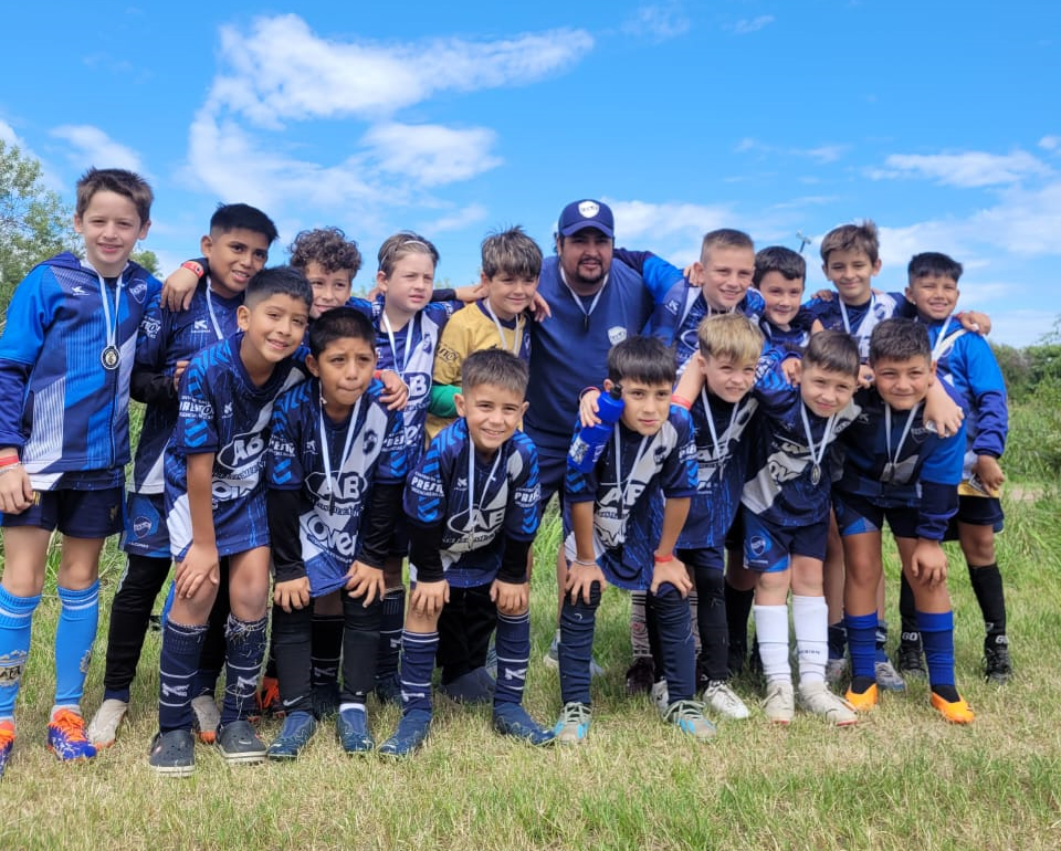 clubbenhur's tweet photo. ⚽️ #Infantiles. Este fin de semana, los #Lobitos participaron del torneo organizado por el Club Libertad de Sunchales. #BenHur compitió con las #Cat2016 y #Cat2018.
#VamosBenHur 🔵⚪🔵 https://t.co/4iGIP7J6xJ