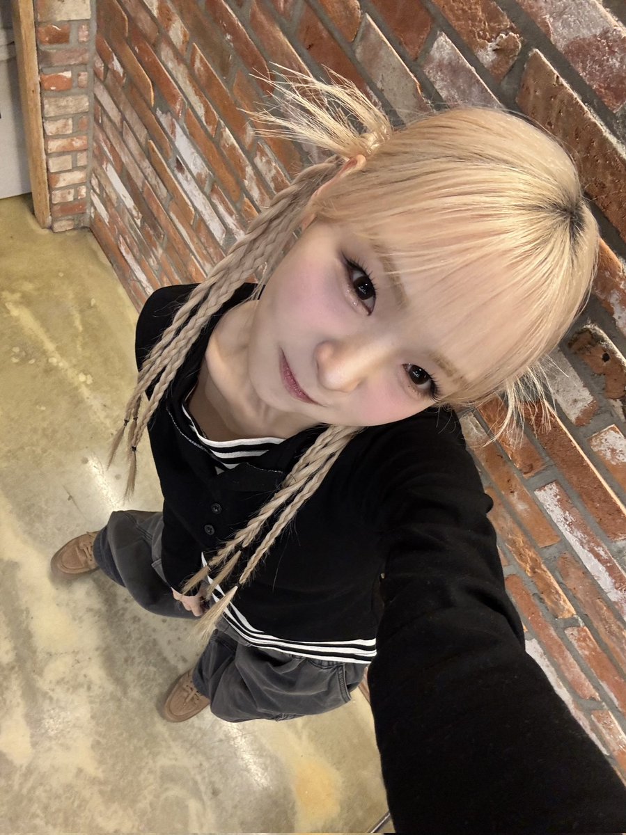 loveone_twt's tweet photo. [#유메]

이번주도 화이팅💘

#LOVEONE #러브원 #YUME https://t.co/E9OTZnVdb0