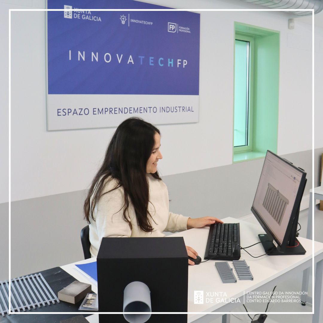 CGIFP_gal's tweet photo. Hoxe achegáronse ao CGIFP Eugenia e Desiré, alumnas do CIFP Valentín Paz Andrade e gañadoras do reto Viaqua 💧. Levaron a cabo a integración das pezas elaboradas no noo laboratorio de Fabricación Aditiva.
#FPGalega #Emprendemento #Innovación #InnovatechFP #FabricaciónAditiva https://t.co/fP41RwQpAE