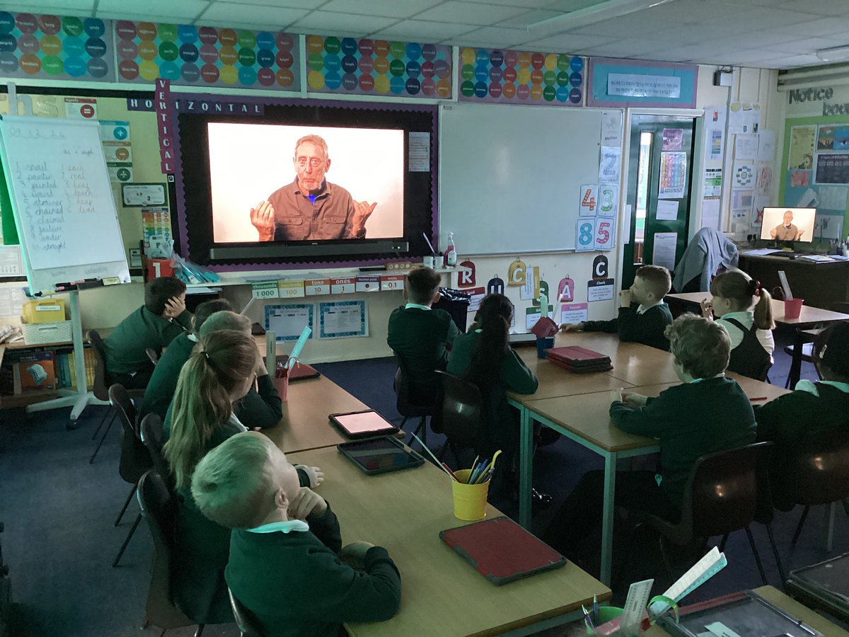 BaderPrimary's tweet photo. Year 3 have been exploring different types of poetry in #BaderWriting this morning. They listened to poems by Michael Rosen and discussed the way different poems can be read aloud. #RRS #Article13 😁👏⭐️ https://t.co/bPK5uhJXkt