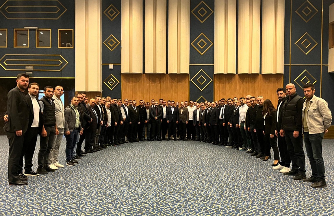 AltundagUysal's tweet photo. Türk Metal Akademi’nin bu haftaki katılımcıları ile bir araya geldim. Bir haftalık eğitim programının içeriği ve programın amacı ile ilgili değerlendirmeler yaptığım ziyaretimde, sendikamızın faaliyetleri ile ilgili de bilgilendirmelerde bulundum. Tüm arkadaşlarıma bugüne kadar gösterdikleri özverili çalışmalar için teşekkür ederek başarılarının devamını diledim.