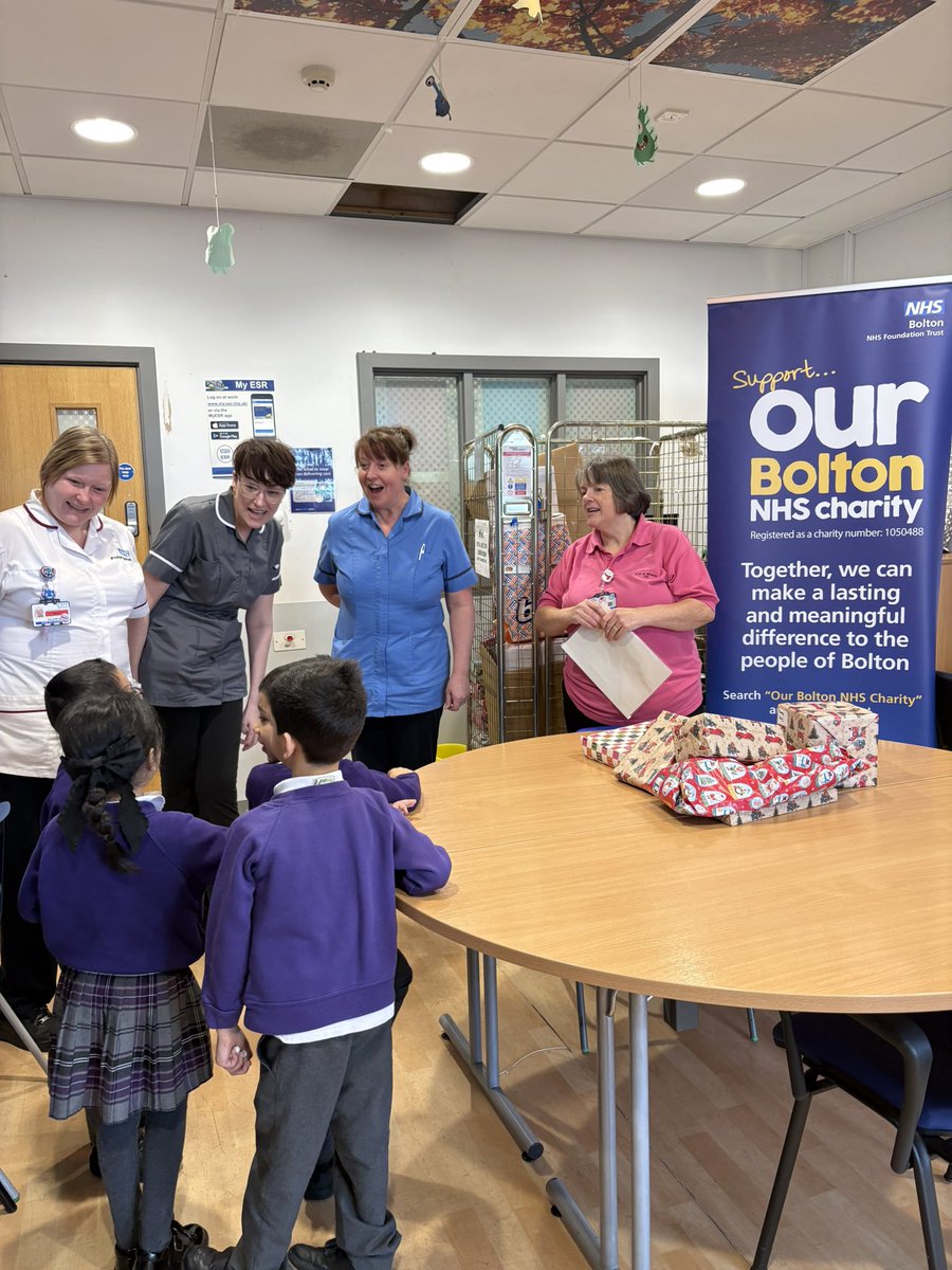 olive_bolton's tweet image. As part of our #WinterGiftProgramme EYFS and Year 1 families donated lots of toys to @boltonnhsft to spread some joy to the poorly children. #PupilLeaders help with the drop off!  #WeAreStar #KindnessMatters #SpreadJoy #Community #Bolton #Gifting #Respect #Service #Teamwork