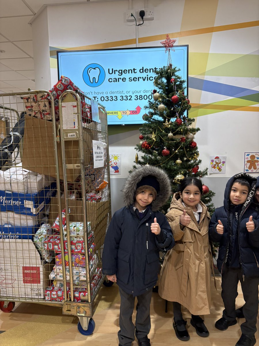 olive_bolton's tweet image. As part of our #WinterGiftProgramme EYFS and Year 1 families donated lots of toys to @boltonnhsft to spread some joy to the poorly children. #PupilLeaders help with the drop off!  #WeAreStar #KindnessMatters #SpreadJoy #Community #Bolton #Gifting #Respect #Service #Teamwork