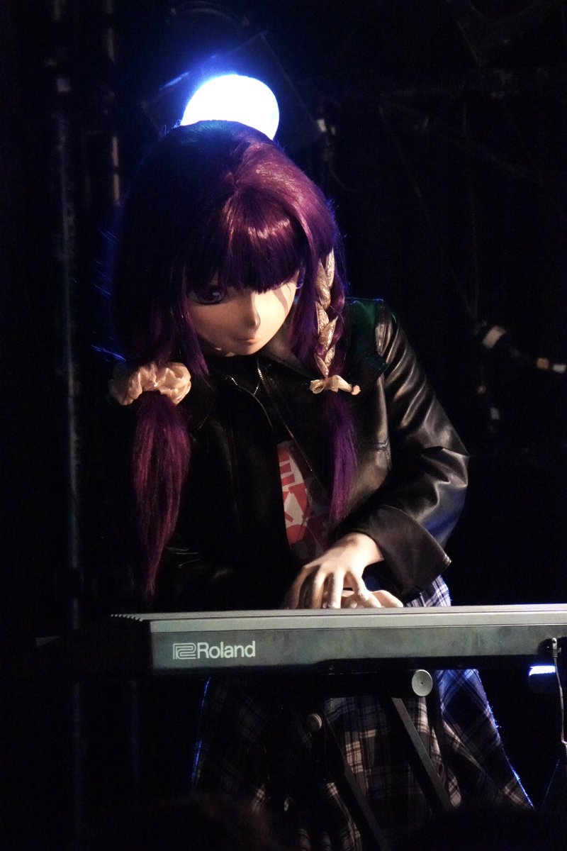 kigurudeeee's tweet photo. 報告が少し遅くなりましたが…！！
無事ライブを終えることができました！！

お客さんの温かい声援と心強いメンバーに支えられながら演奏することができて本当に幸せでした！楽しかったです！！

来てくださったみなさん本当にありがとうございました！！

#kig_gig https://t.co/b3eHDL0dM8