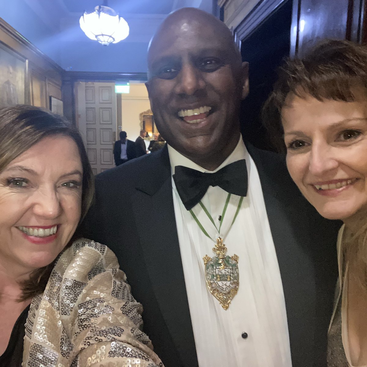 Altitude tweet media