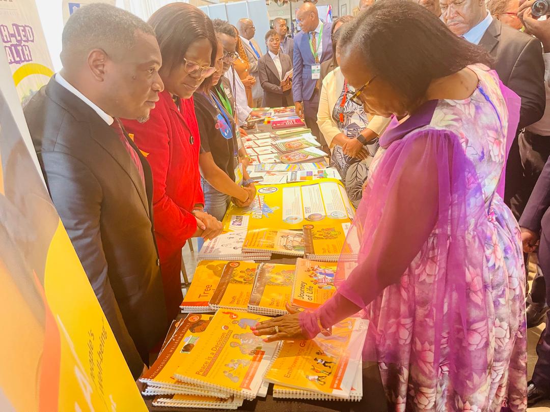 Repssi_HQ tweet media