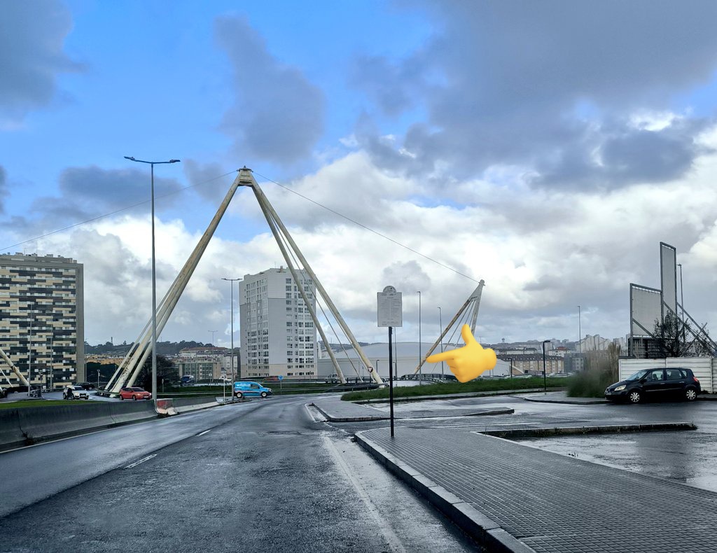 sector7_coruna's tweet photo. ⚠️ Se ha cambiado la parada del UDC de Sindicatos a la Avda de la Universidad, consideramos q es más segura en este punto q en la incorporación de bajada hacia Avda García Sabell y Alfonso Molina en pleno ceda al paso.
#coruña #someso #recintoferial https://t.co/kcvLBBV0ag